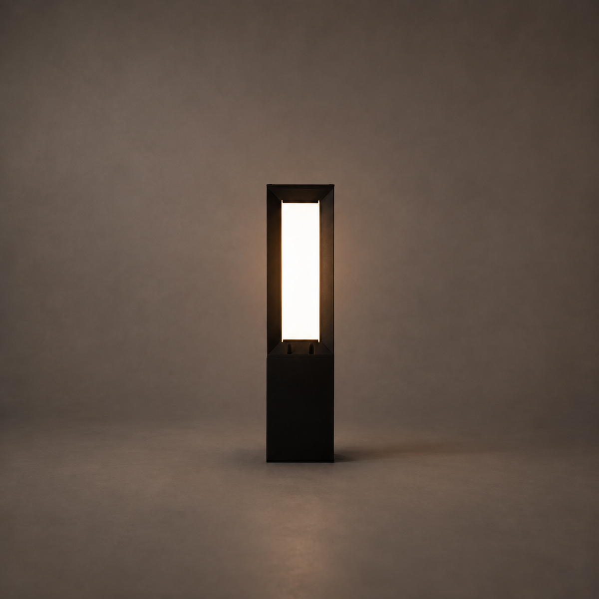 W&F Collection | Linea Solar Pathway Light