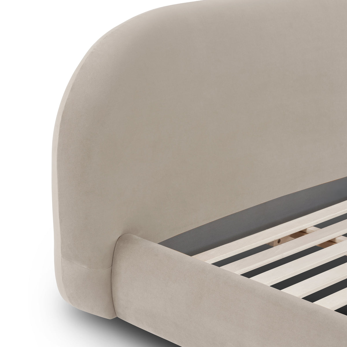 W&F Collection | Genoa Bed (Dune Brown, King)