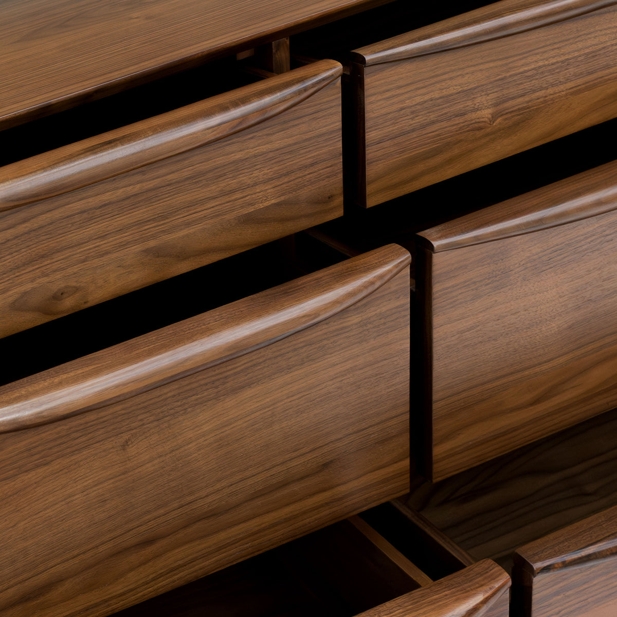 W&F Collection | Cura 9 Drawer Dresser (Walnut)