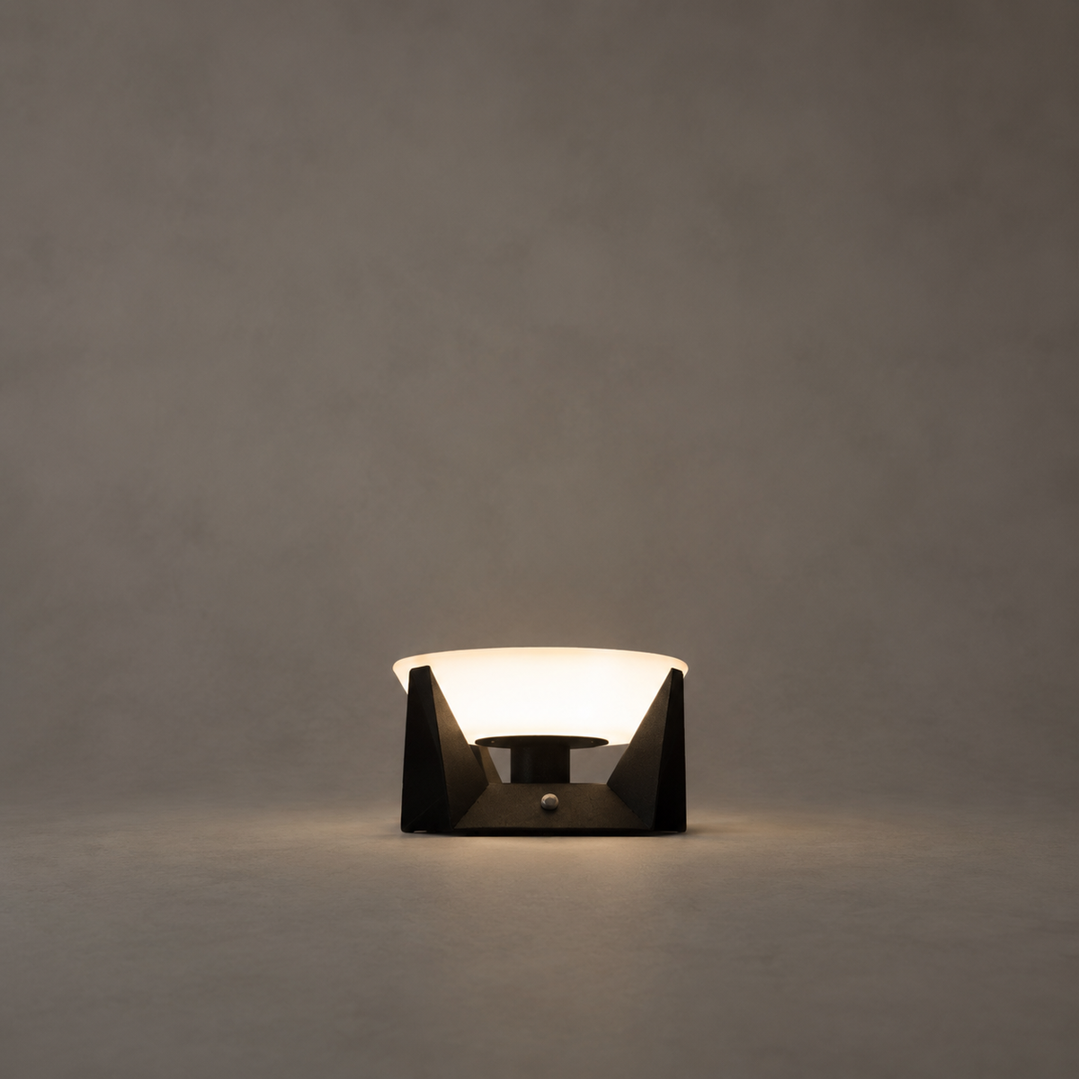 W&F Collection | Halo Solar Outdoor Post Light