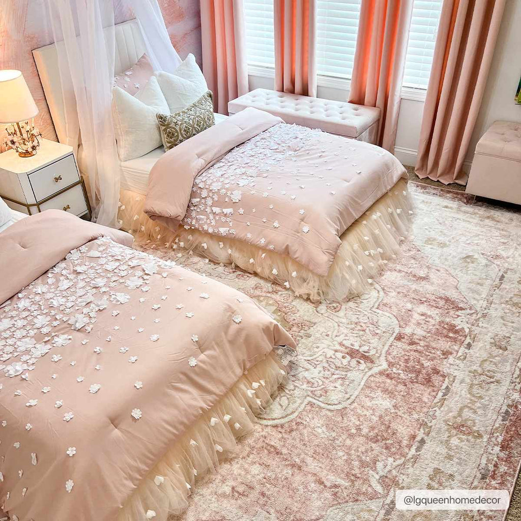 W&F Collection | Kandos Blush & Light Pink Area Rug