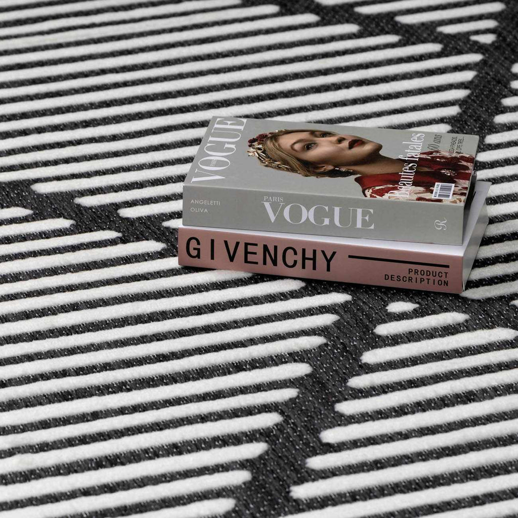 W&F Collection | Anah 3D Black Outdoor Rug