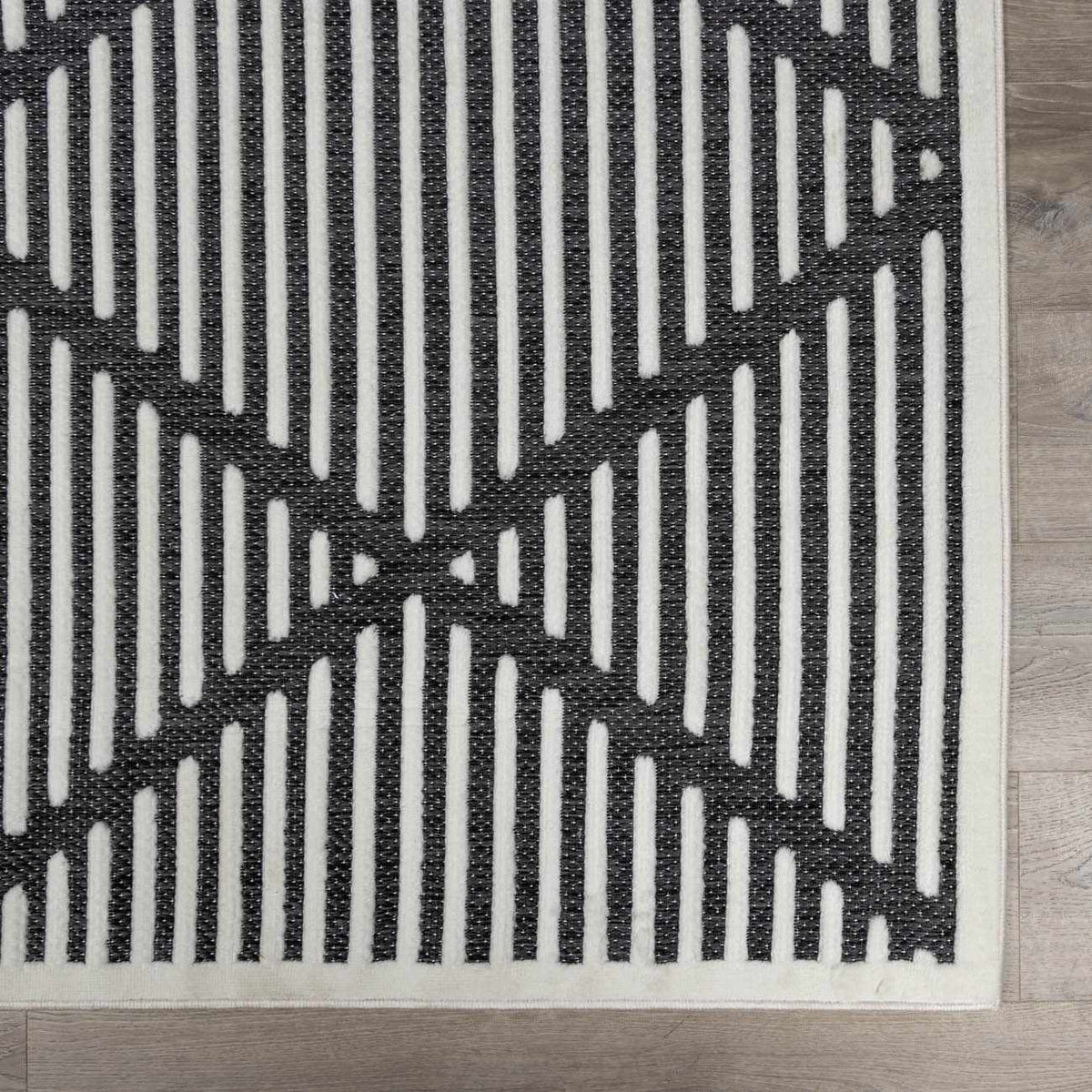 W&F Collection | Anah 3D Black Outdoor Rug