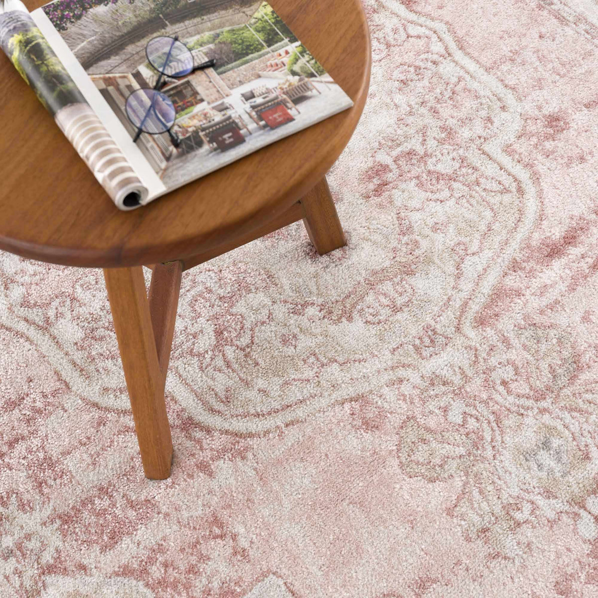 W&F Collection | Kandos Blush & Light Pink Area Rug