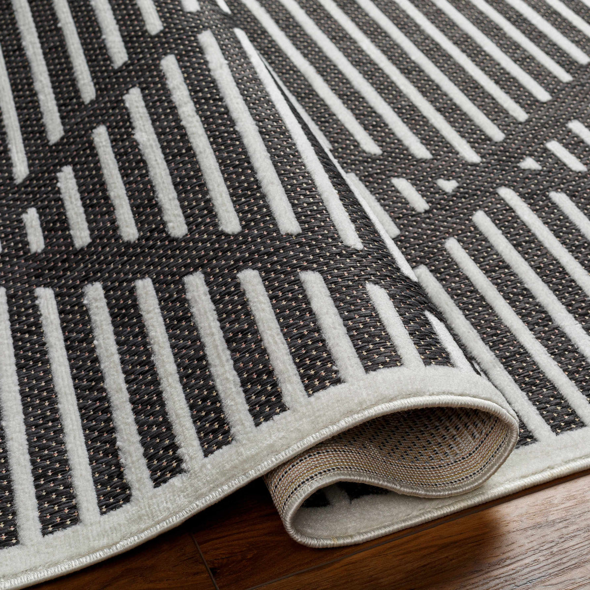 W&F Collection | Anah 3D Black Outdoor Rug