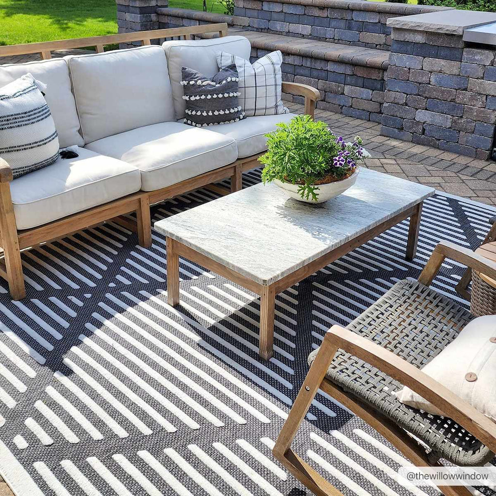 W&F Collection | Anah 3D Black Outdoor Rug