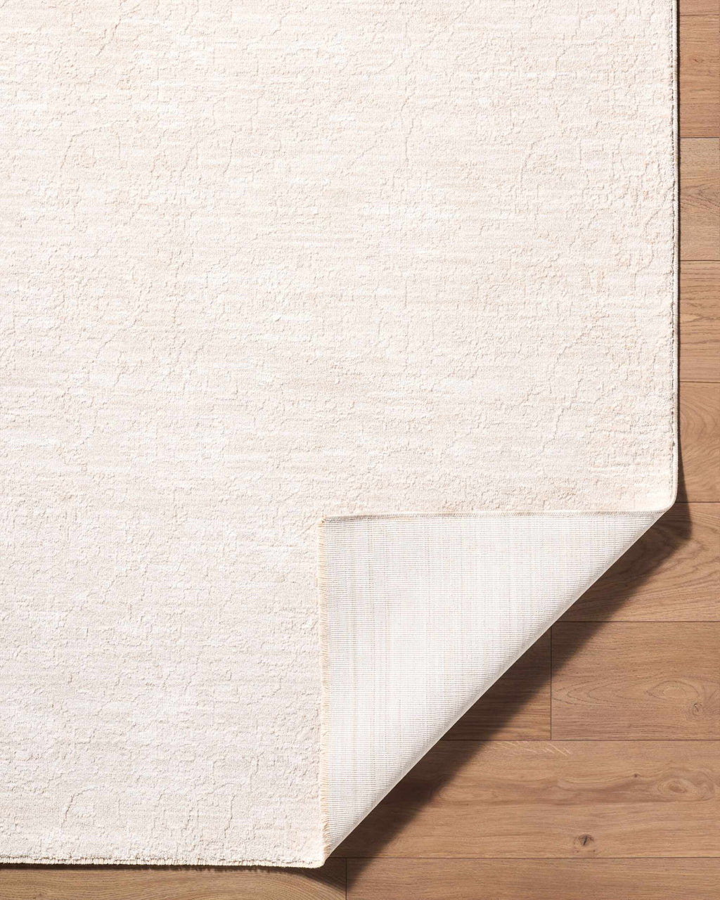 W&F Collection | Anselm White Traditional Machine Woven Area Rug