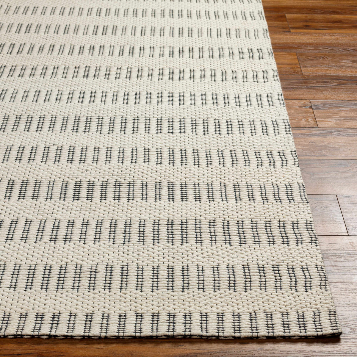W&F Collection | Circe Wool Area Rug